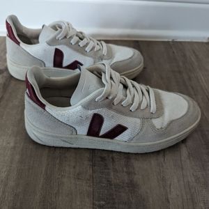 Veja Suede/Leather Sneakers